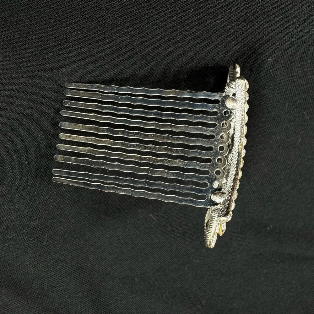Tiara hair comb
